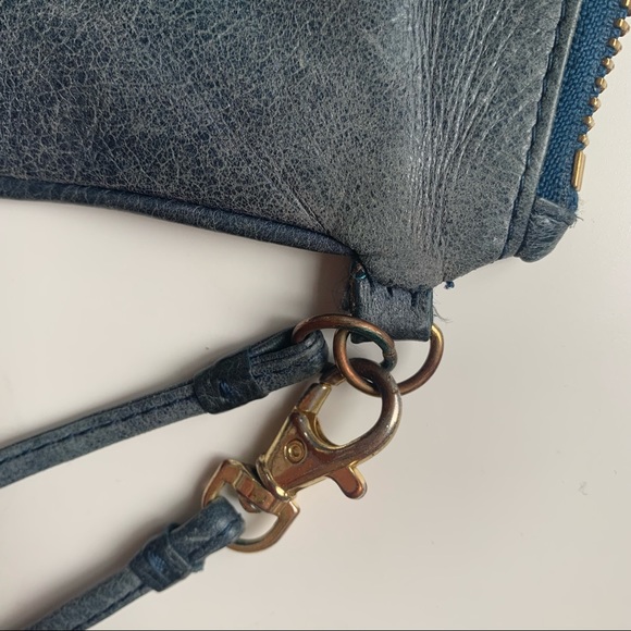 Tory Burch blue leather wristlet pouch - Picture 12 of 16